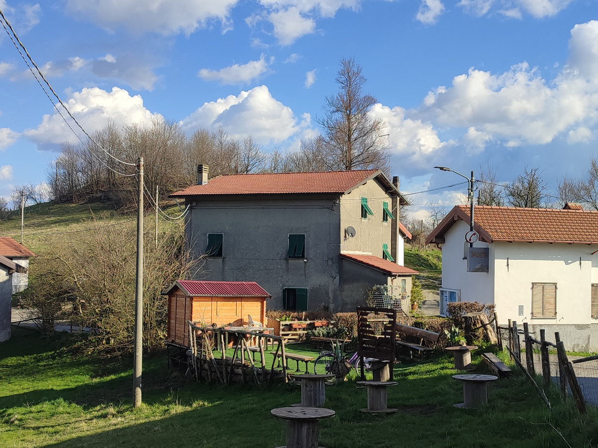 Visuale panoramica dell'abitato di Banchetta, Ronco Scrivia