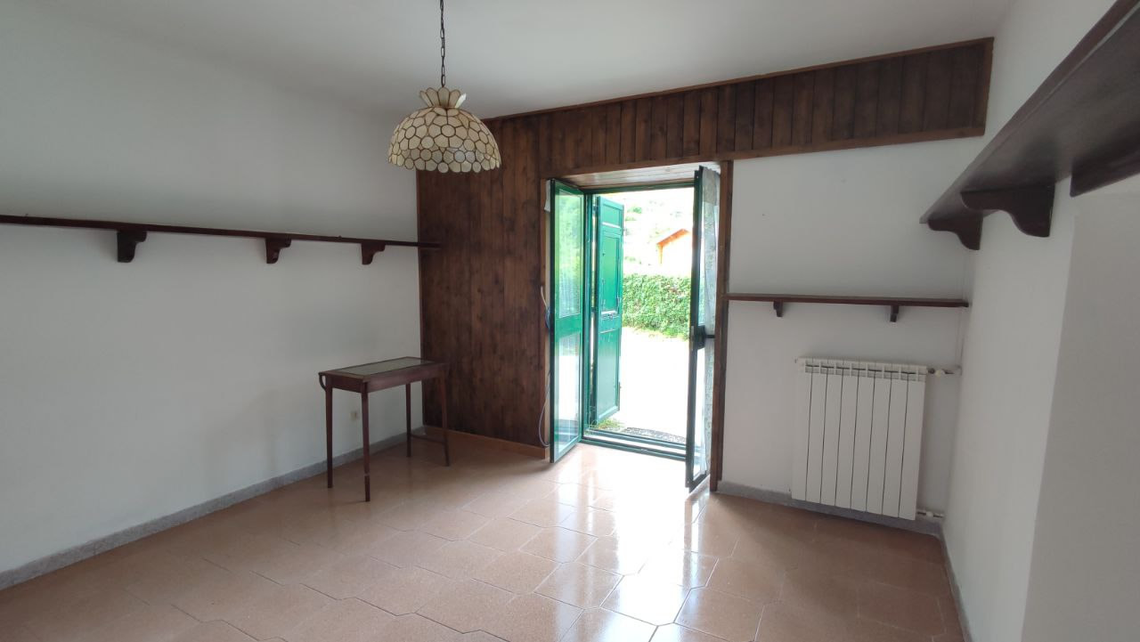 Stanza di ingresso casa Banchetta Ronco Scrivia